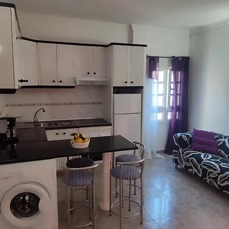 Casa Reyes * Fátaga