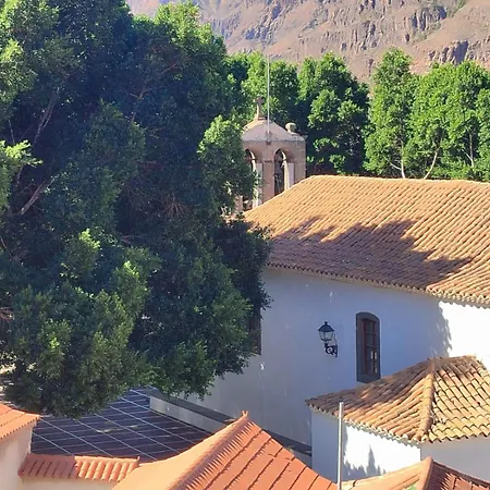 Casa Reyes * Fátaga